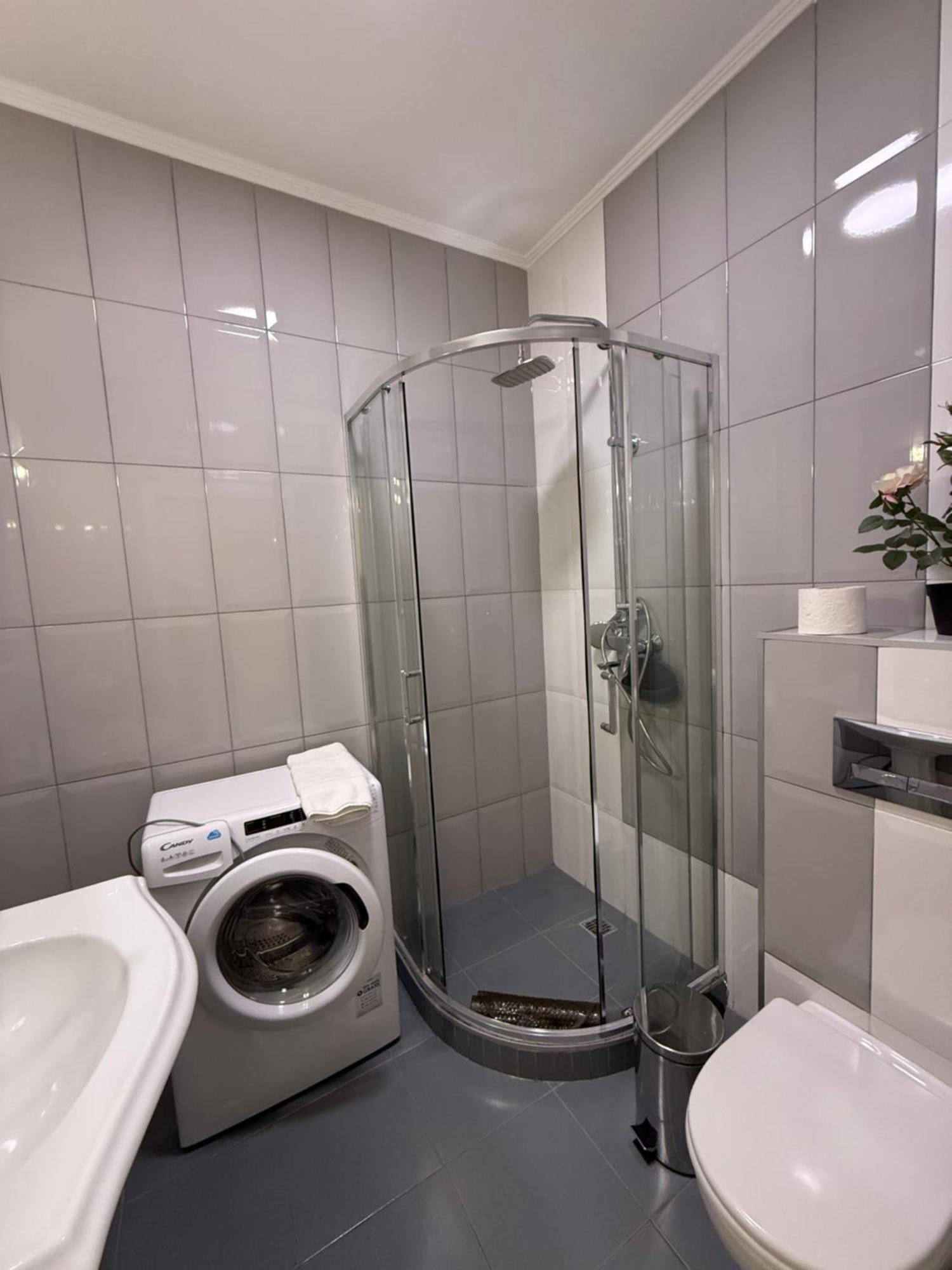 Gagarin Plaza Apartments Odessa Eksteriør bilde
